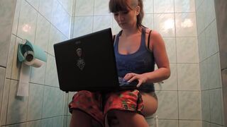 Sexy bulgarian girl shitting 15