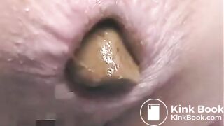 Japanese girl pooping fat log