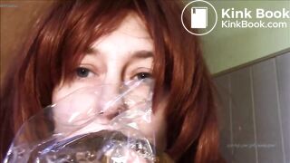 Women Shits Huge Log