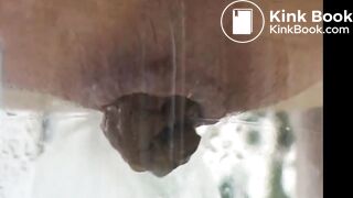 Hot retro mature shits in container