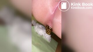 Beautiful Girl pooping - video 2