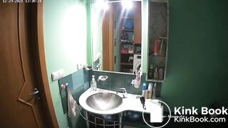 Woman pooping in Toilet 184