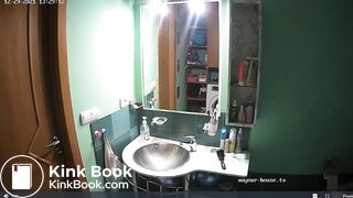 Woman pooping in Toilet 184