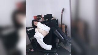 Foreign friends feel the charm of Korean women!