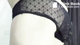 She pooping stand up