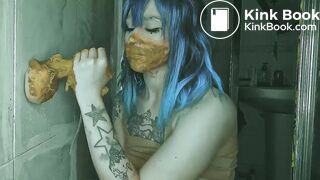 Blue hairs and dirty dildo