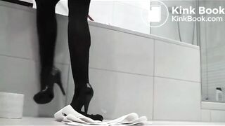 Shit in bathroom - video 2