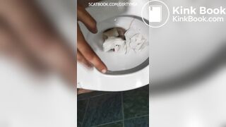 YUMMY SHIT ON TOILET