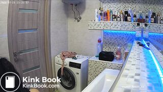 Woman pooping in Toilet 171