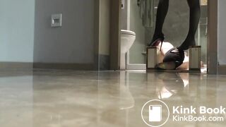 Chinese Femdom Scat - video 12