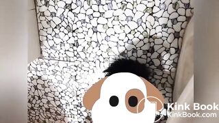 Ông bạn được vợ ỉa vào miệng