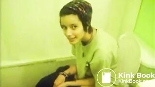 Old YouTube Girl Pooping 7