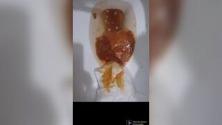 wife pooping - video 20