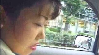 Pooping girl - video 110