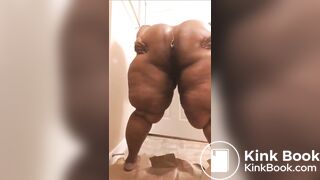 Ebony BBW spreading ass to shit