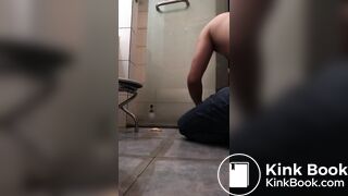 掉出来的屎也必须吃掉