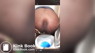 Ebony toilet shitting - video 9