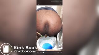Ebony toilet shitting - video 9