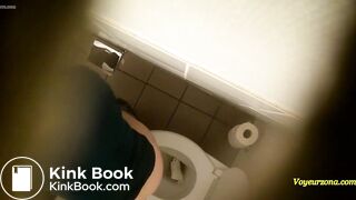 Redhead girl poops