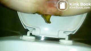 She big long and thick poop