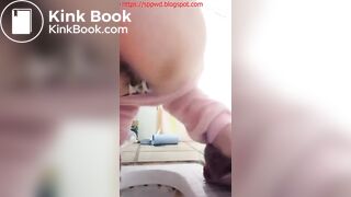 Chinese girl pooping - video 39