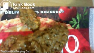 Nerdy Girl Pushes a Fat Log Out Her Asshole