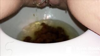 Cute girl unloads on toilet Pt.1