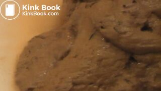 Big creamy shit on a plate