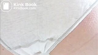 lady shits her panties