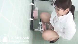 JAP nurse using enema diarrhea painly