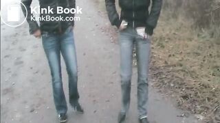 Girlfriends shit together