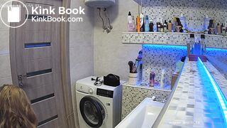 Woman pooping in Toilet 122