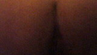 Girls poop - Grunting 1