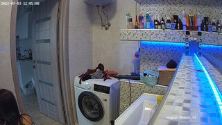 Woman pooping in Toilet 121