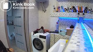 Woman pooping in Toilet 121