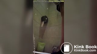 Asian girl pooping - video 19