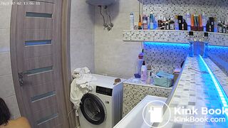 Woman pooping in Toilet 119