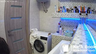 Woman pooping in Toilet 119