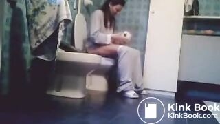 pooping voyeur - video 25