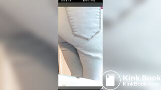 Shit her Jeans