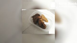 KOREAN WOMAN POOPING - video 13