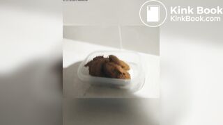KOREAN WOMAN POOPING - video 13