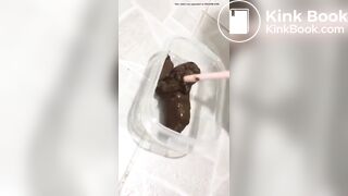 KOREAN WOMAN POOPING - video 35