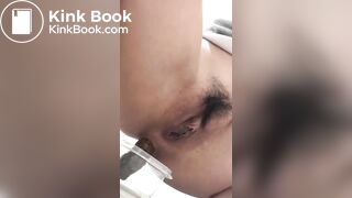 KOREAN WOMAN POOPING - video 35