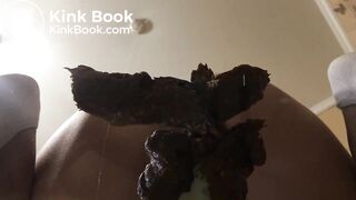 a wonderful view of falling shit from a beautiful ass