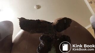 a wonderful view of falling shit from a beautiful ass