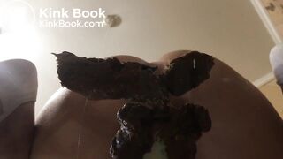 a wonderful view of falling shit from a beautiful ass