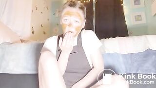 Teenage scat whore doing it all