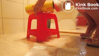 Chinese woman scat - video 3