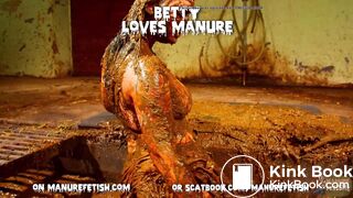 Girls masturbating and bathing in shit